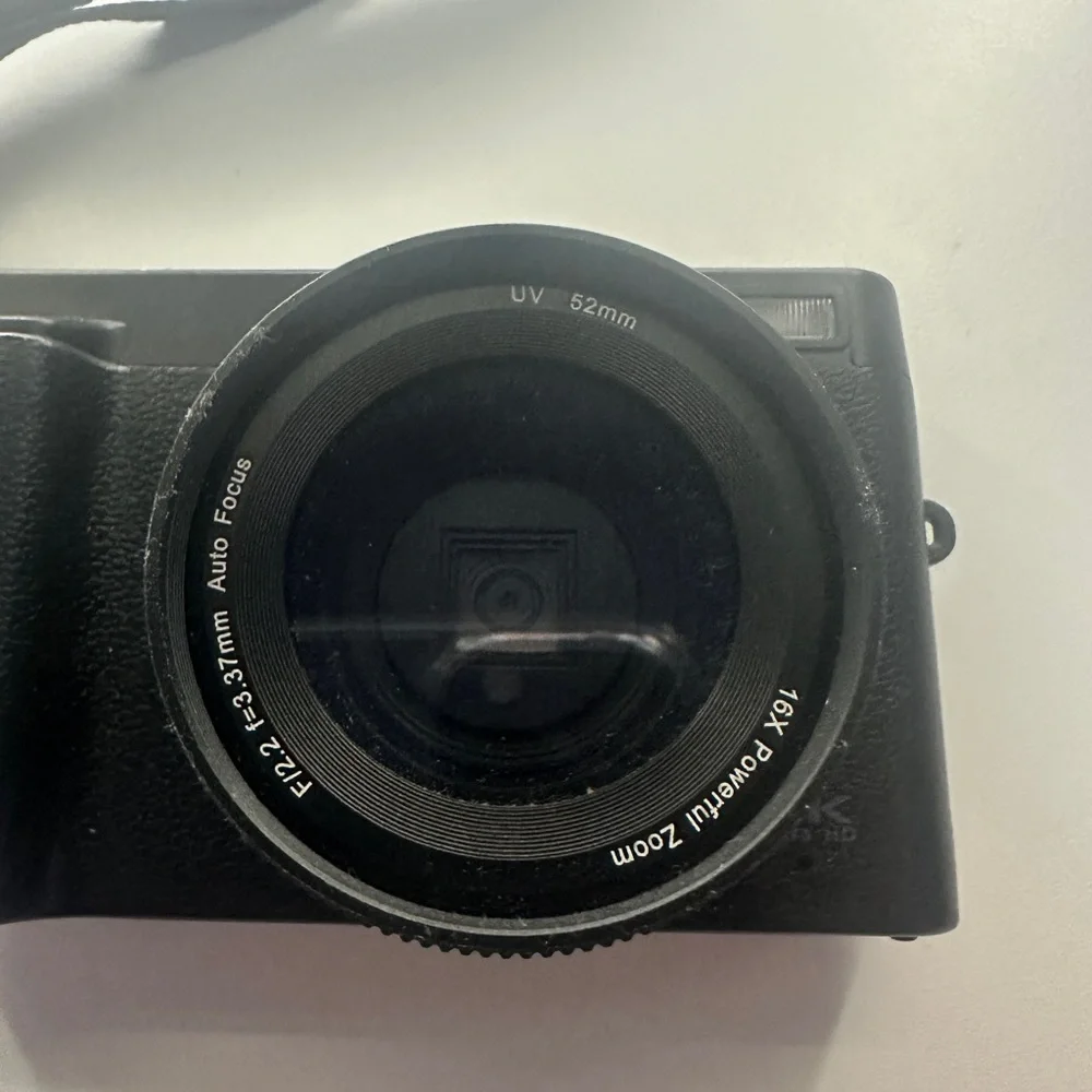 Digital Camera - Picture 2 of 7